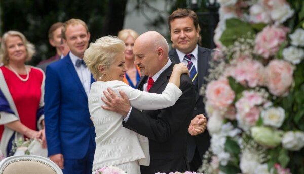 Gosia odkrywa, że razem z Olą kochają tego samego mężczyznę!